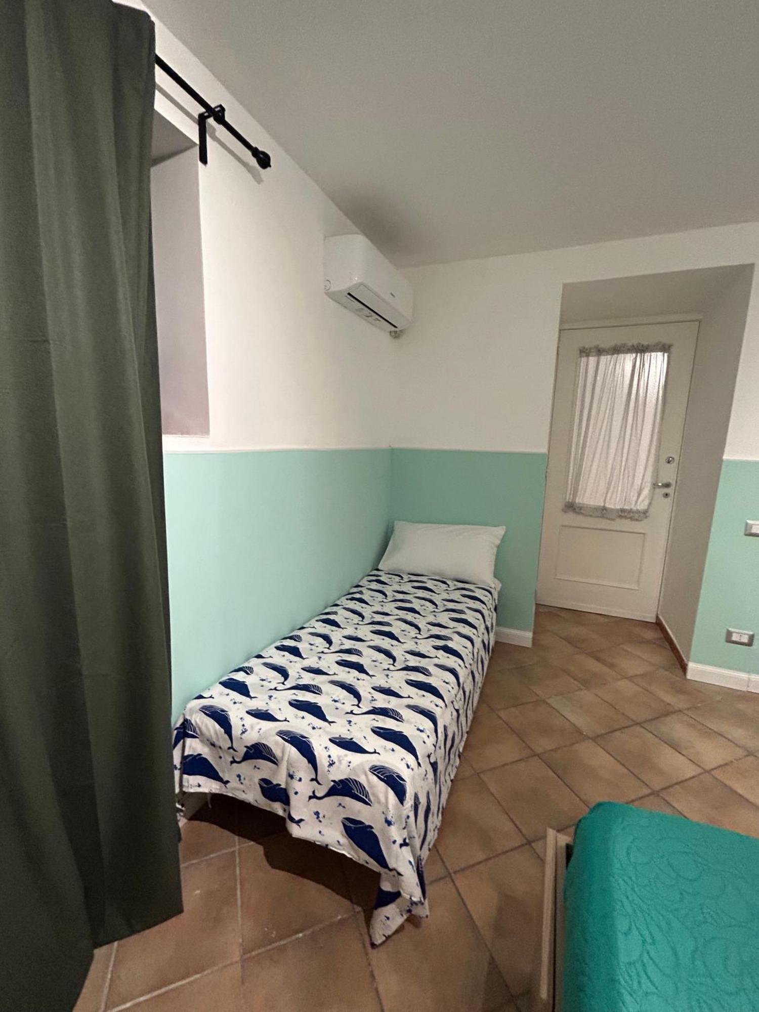 Intero Alloggio Salita Tasso Naples Exterior photo